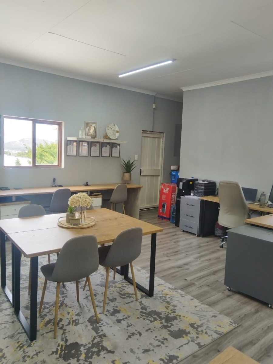 5 Bedroom Property for Sale in Schoemansville North West